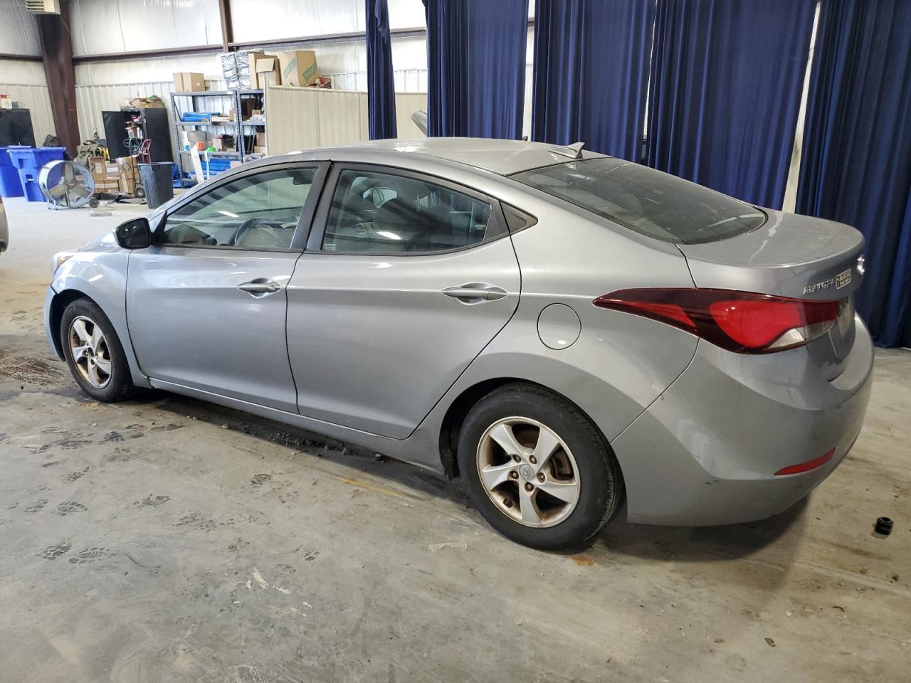 2015 HYUNDAI ELANTRA SE - Image 2