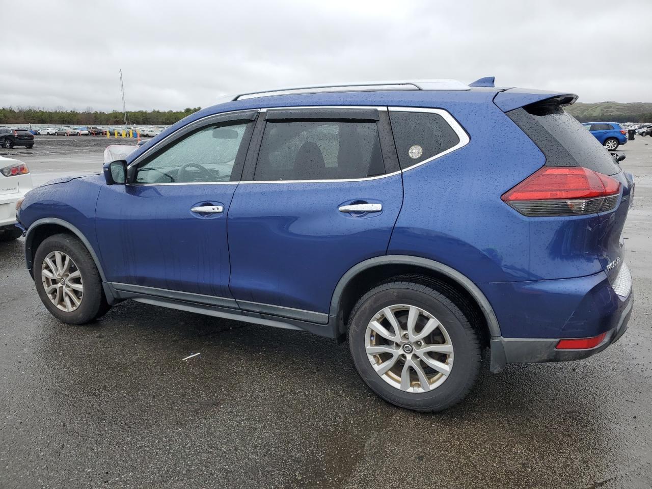 2017 NISSAN ROGUE S - Image 2