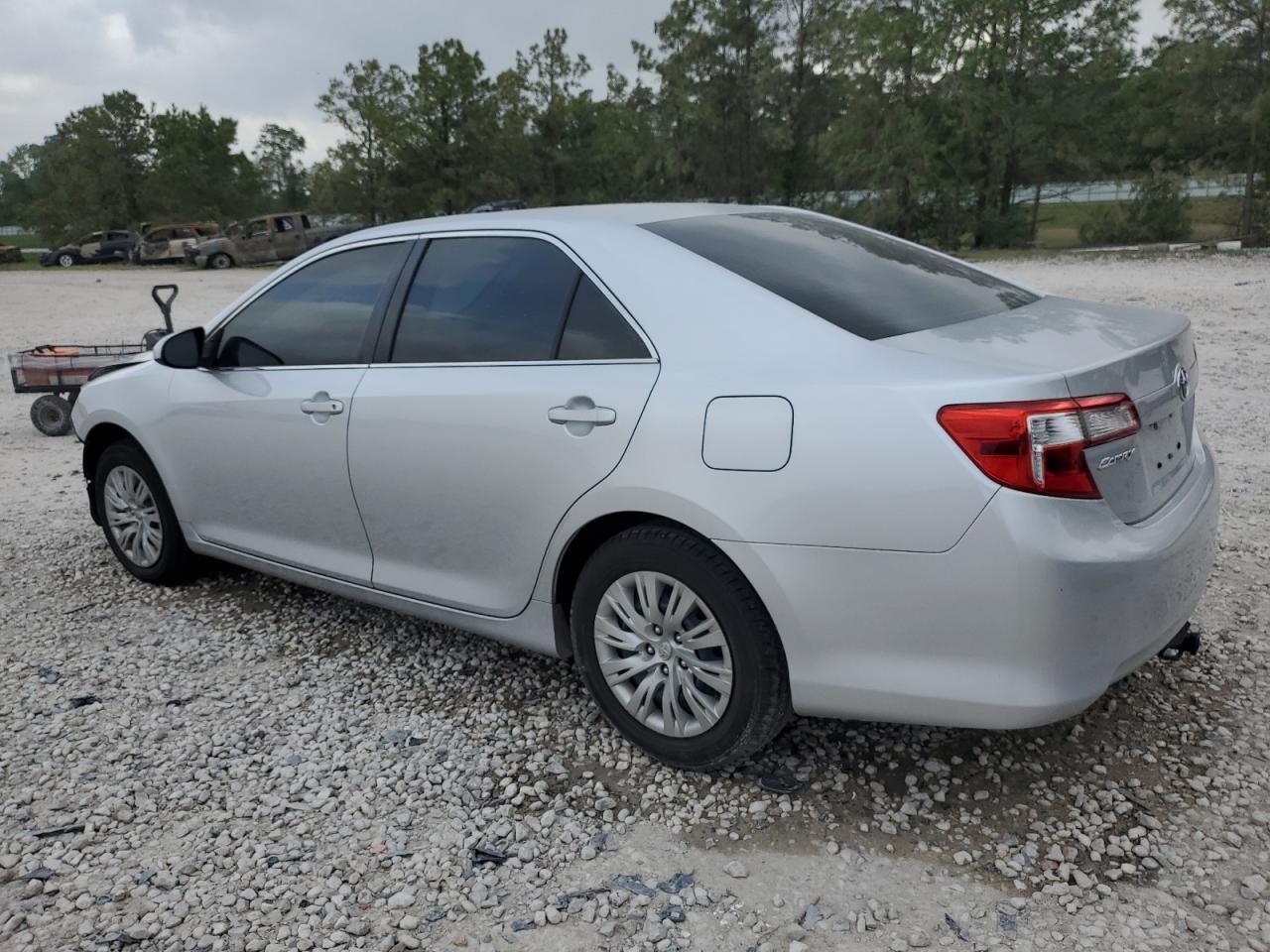 2014 TOYOTA CAMRY L - Image 2