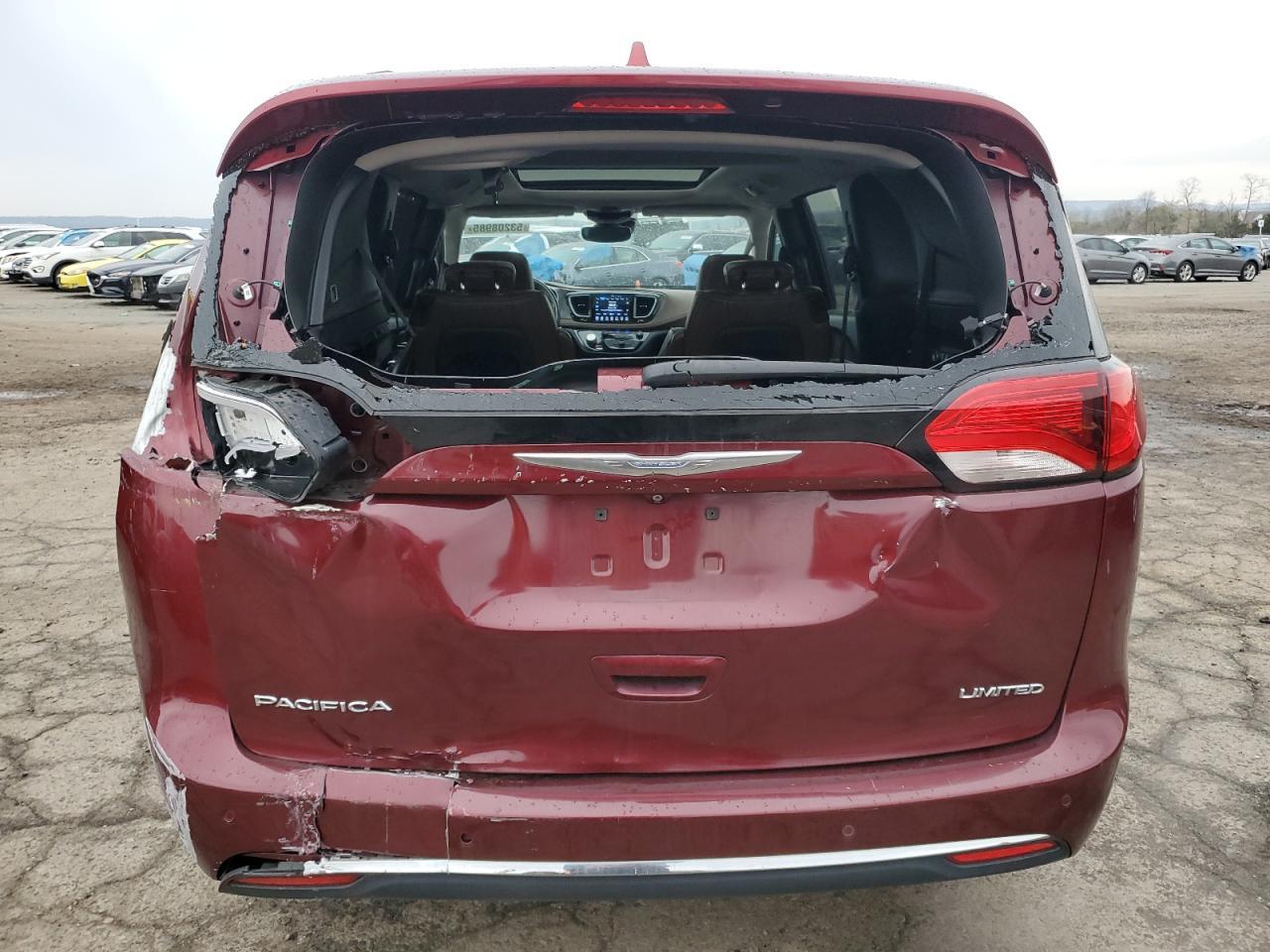 2017 CHRYSLER PACIFICA L - Image 6
