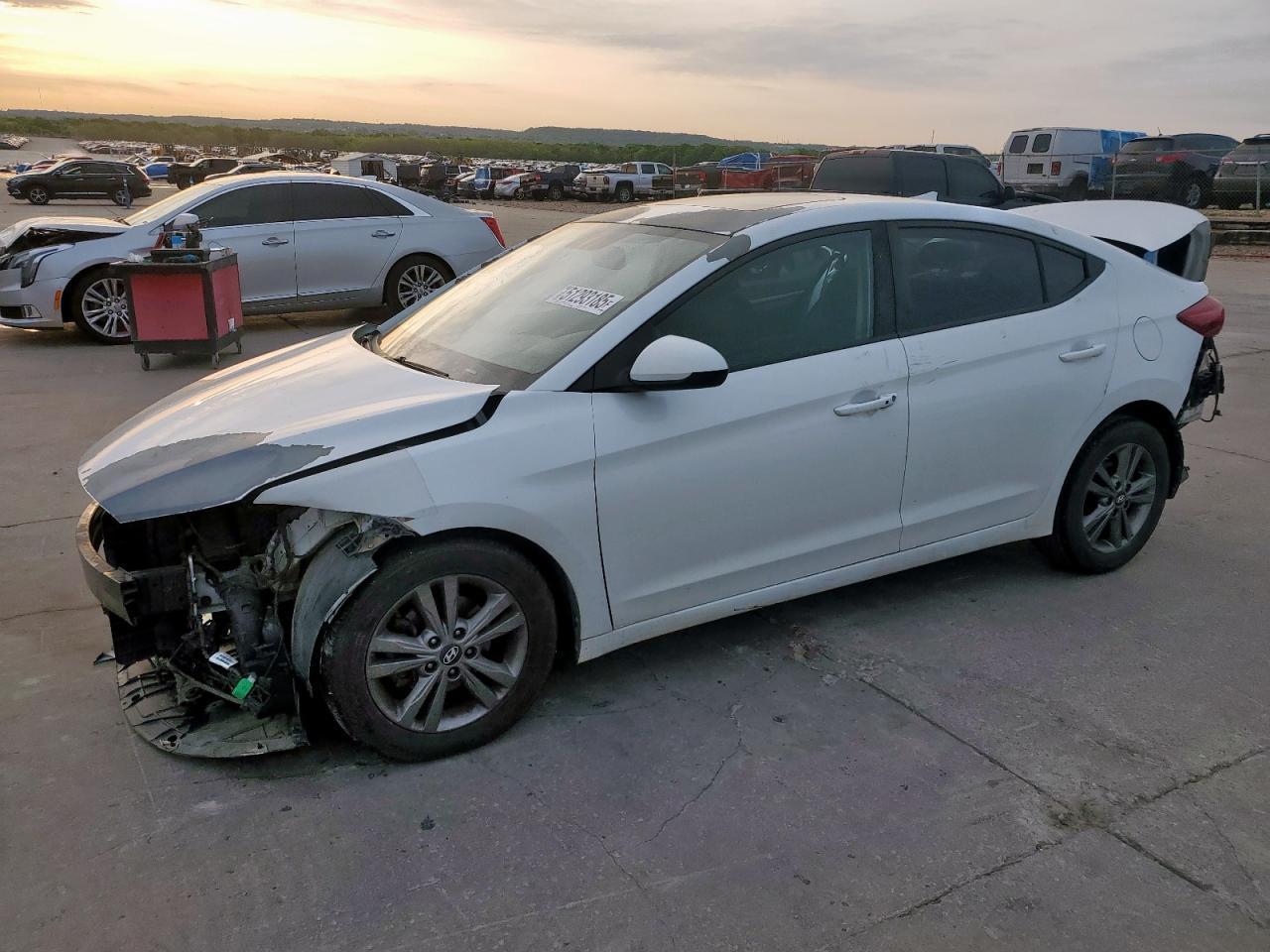 2018 HYUNDAI ELANTRA SE