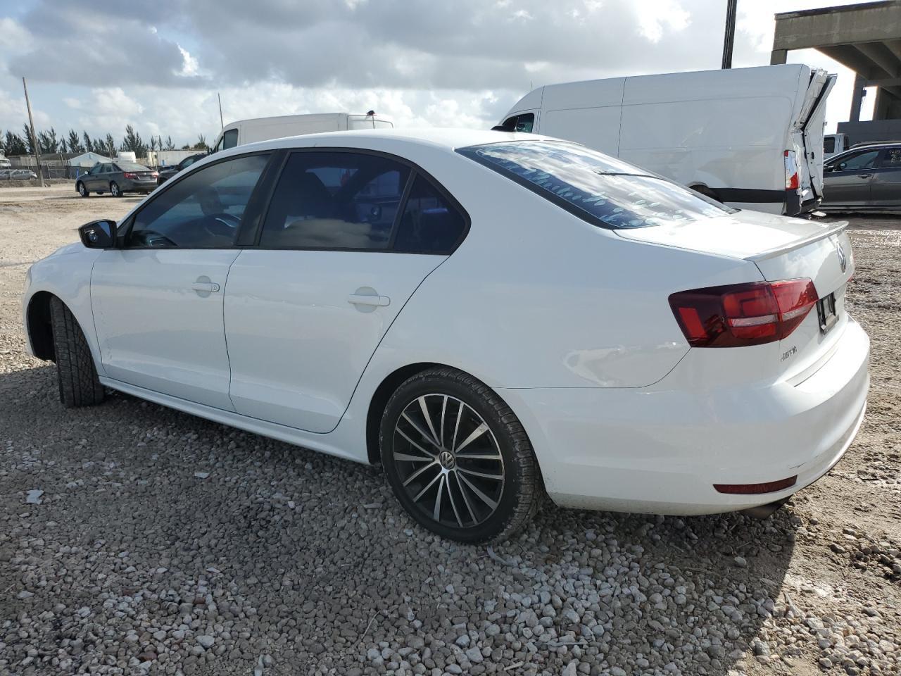 2016 VOLKSWAGEN JETTA SPOR - Фото 2