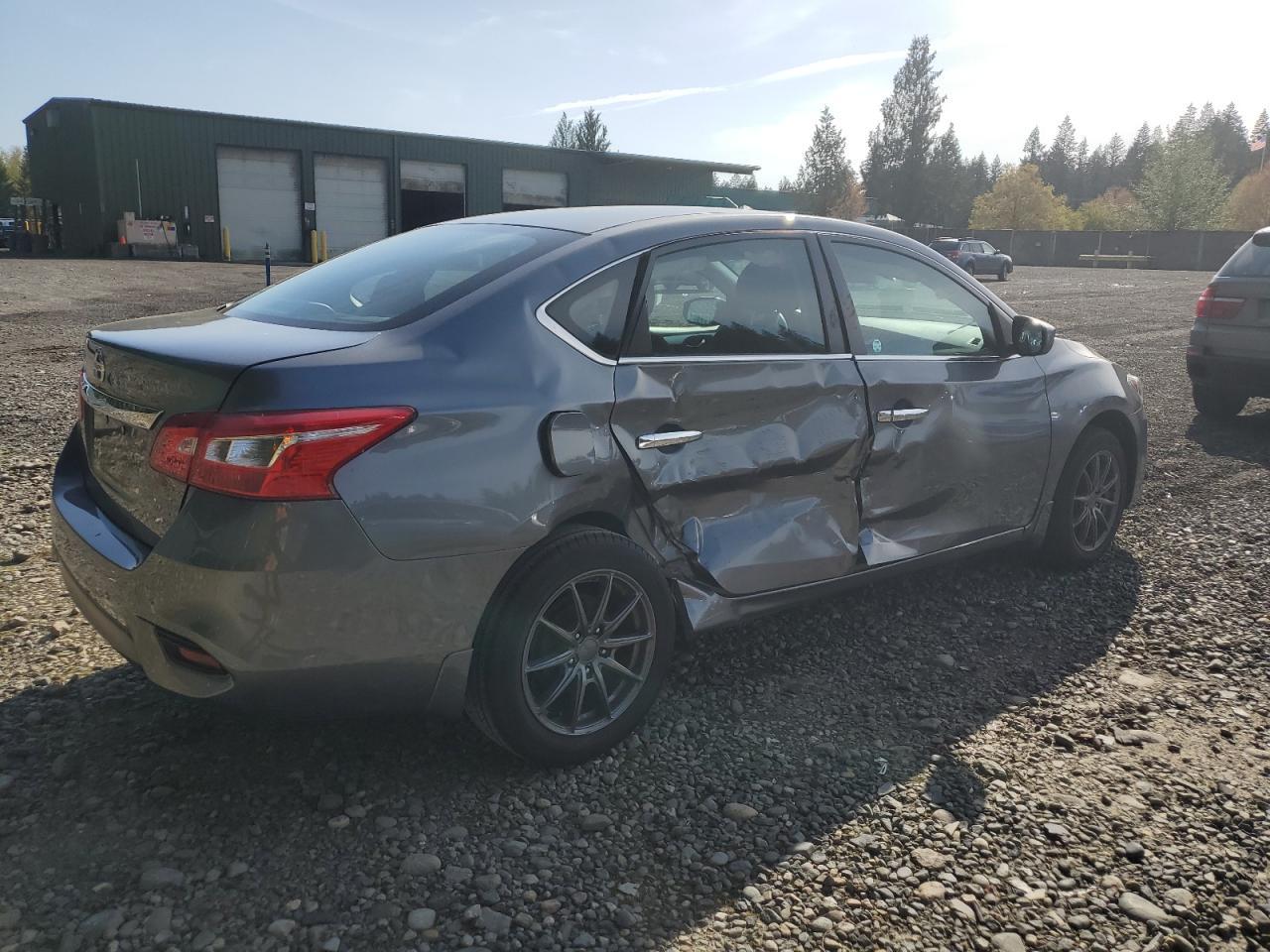 2017 NISSAN SENTRA S - Фото 3