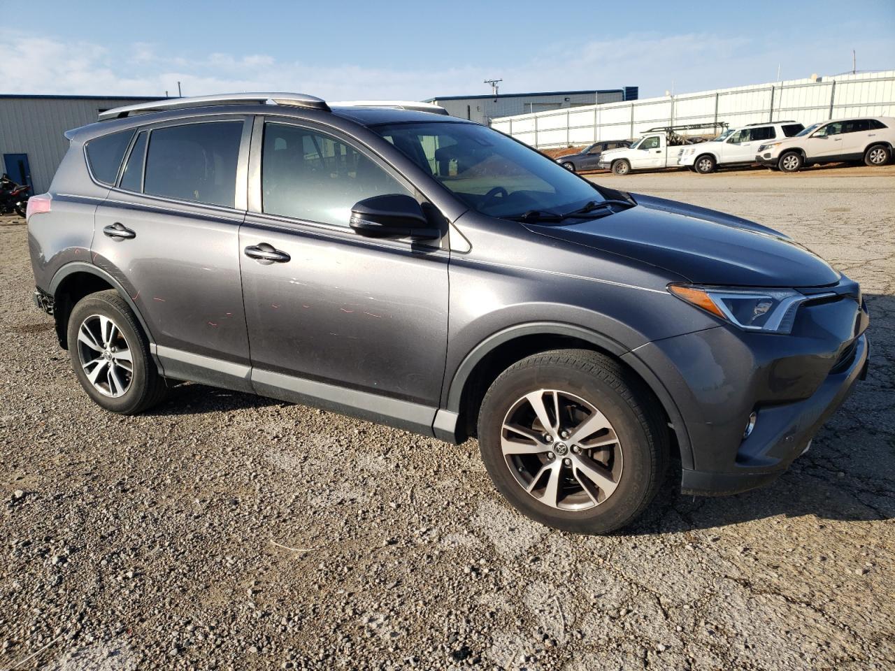 2016 TOYOTA RAV4 XLE - Фото 4