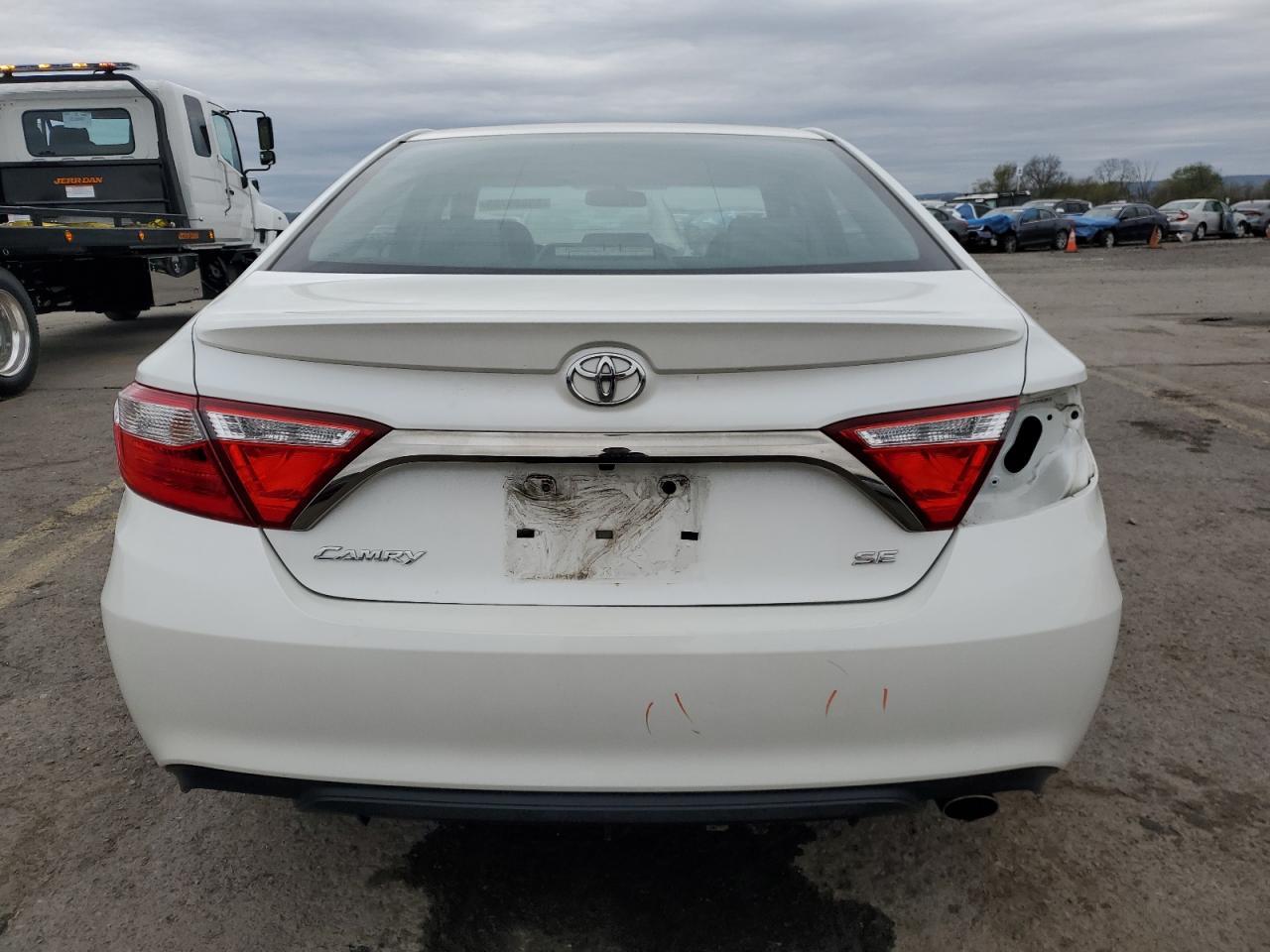 2017 TOYOTA CAMRY LE - Фото 6