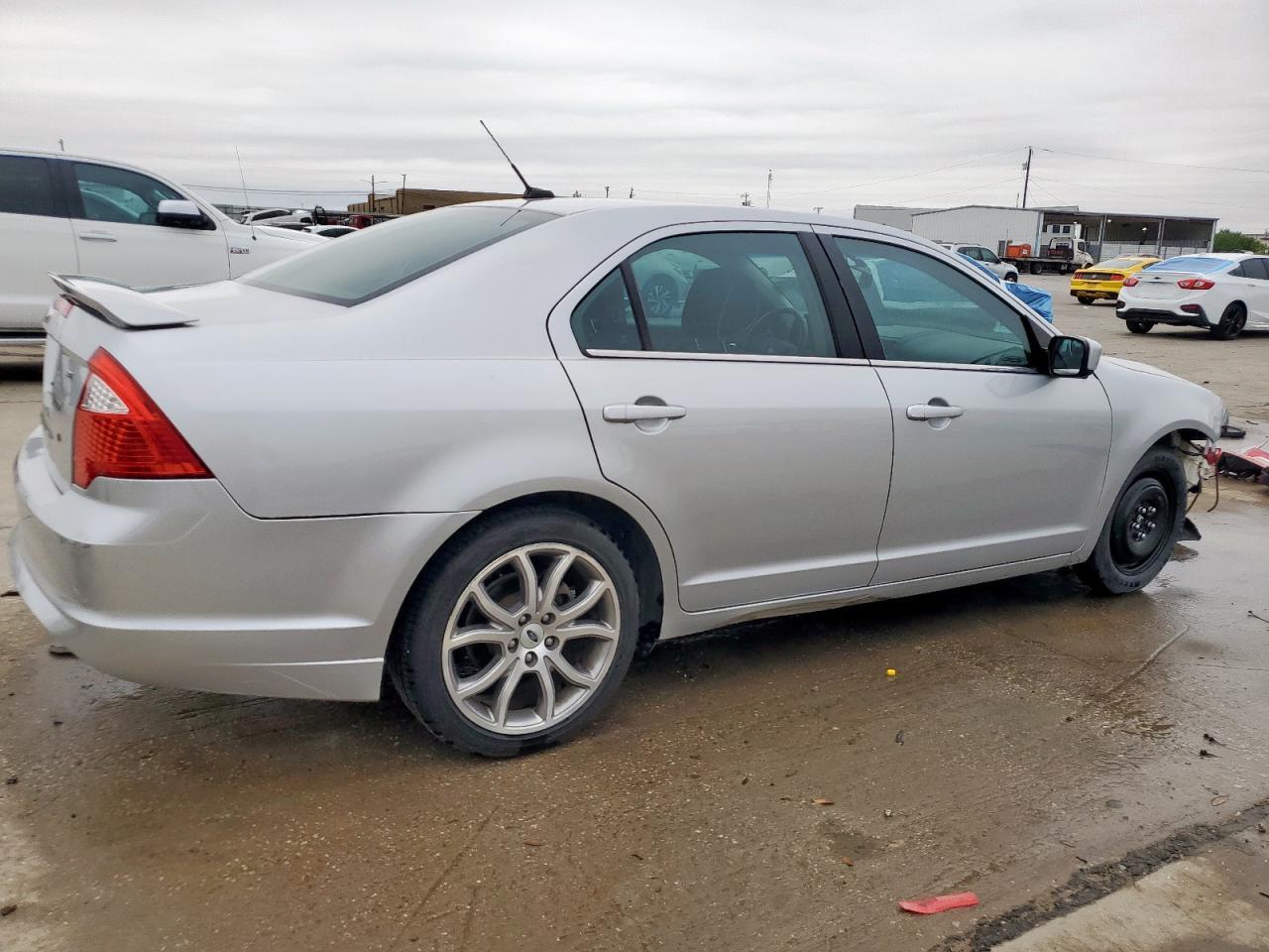 2012 FORD FUSION SE - Image 3