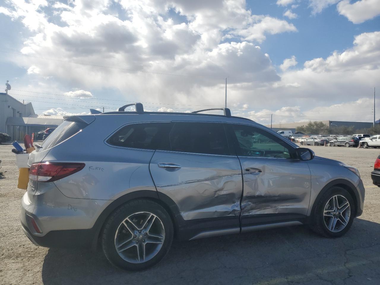 2017 HYUNDAI SANTA FE S - Image 3