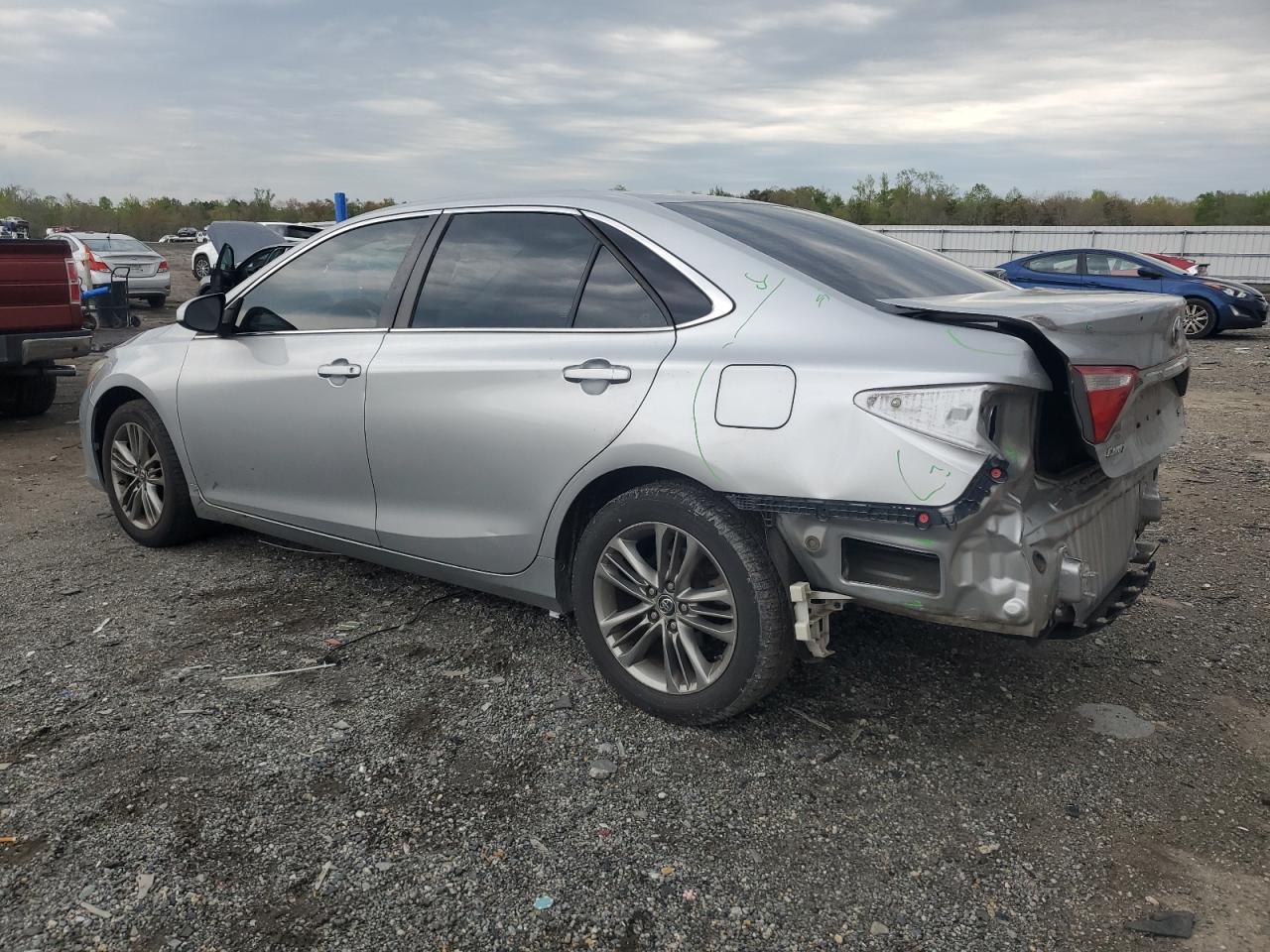 2016 TOYOTA CAMRY LE - Image 2