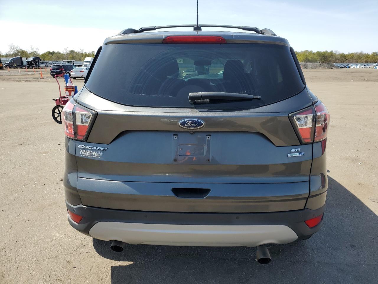 2017 FORD ESCAPE SE - Фото 6