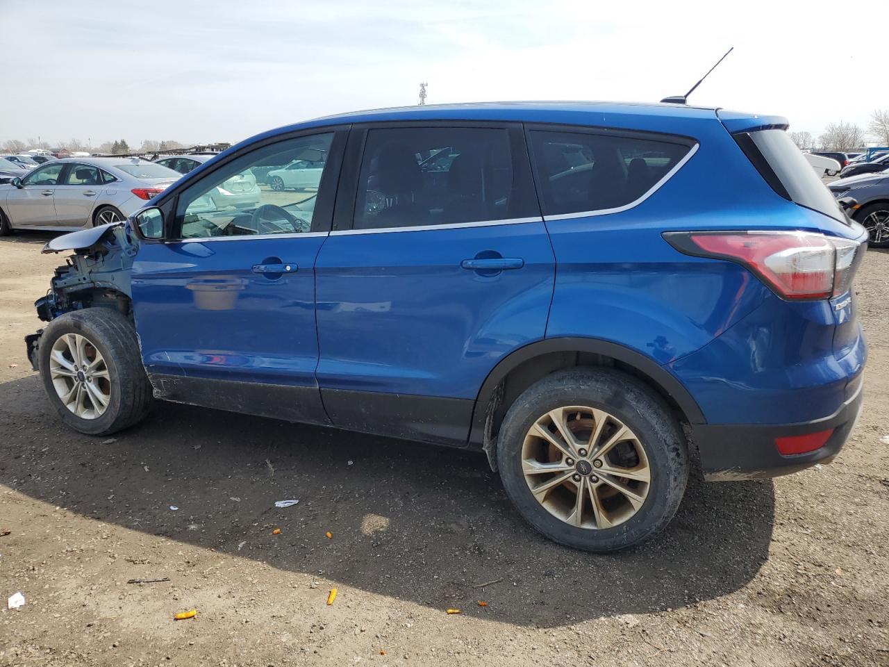 2017 FORD ESCAPE SE - Фото 2