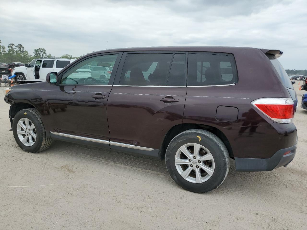 2011 TOYOTA HIGHLANDER - Фото 2