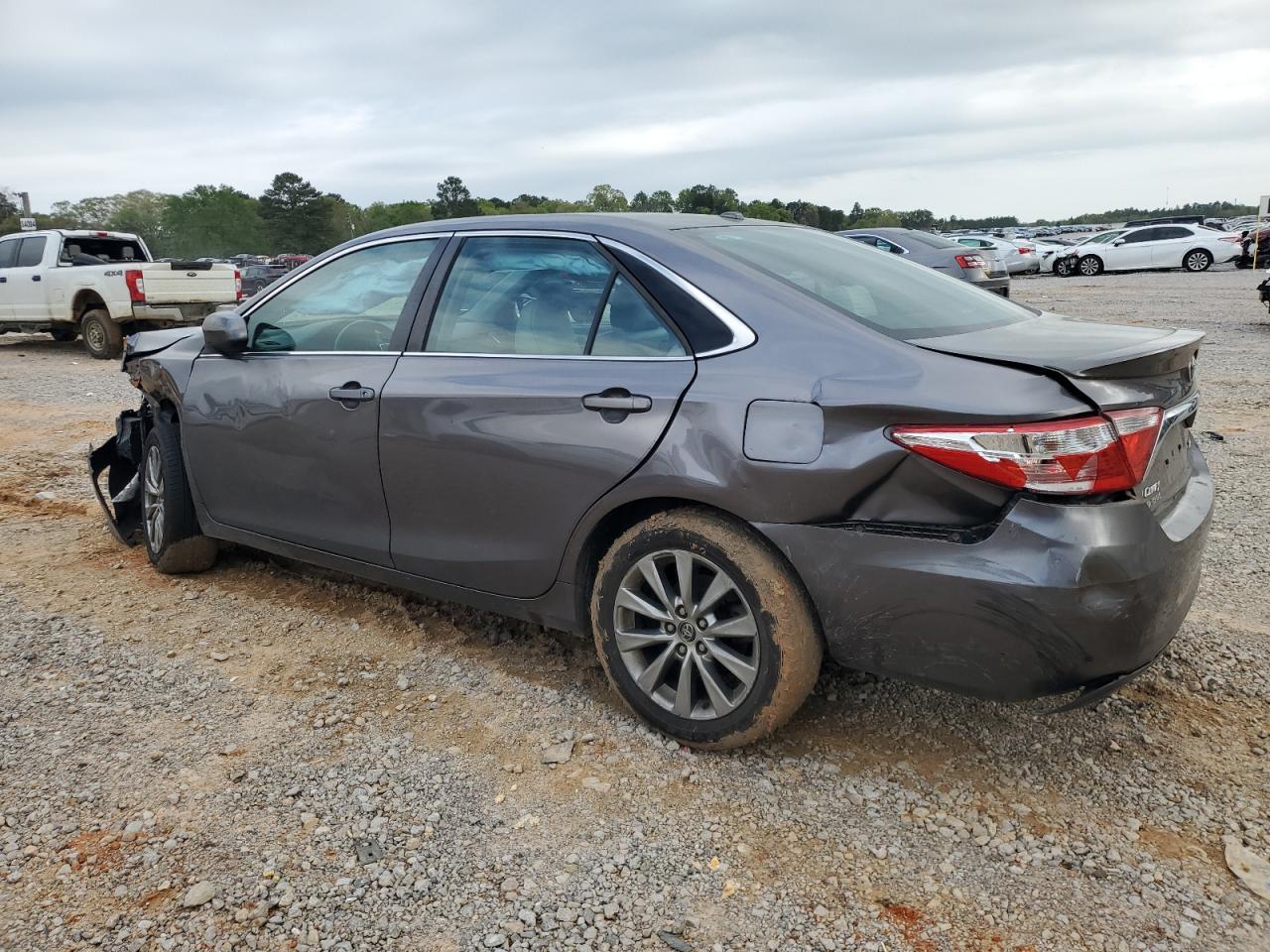 2016 TOYOTA CAMRY LE - Фото 2