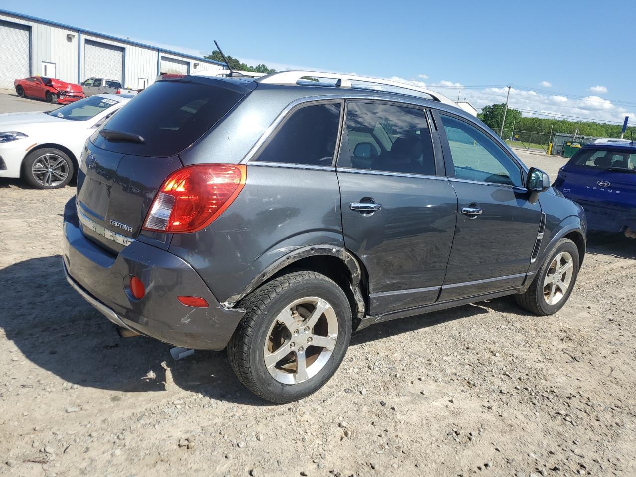 2013 CHEVROLET CAPTIVA LT - Image 3