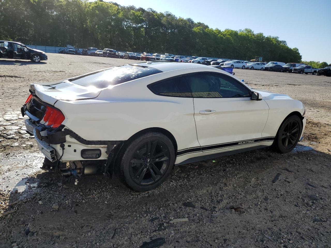 2018 FORD MUSTANG - Фото 3