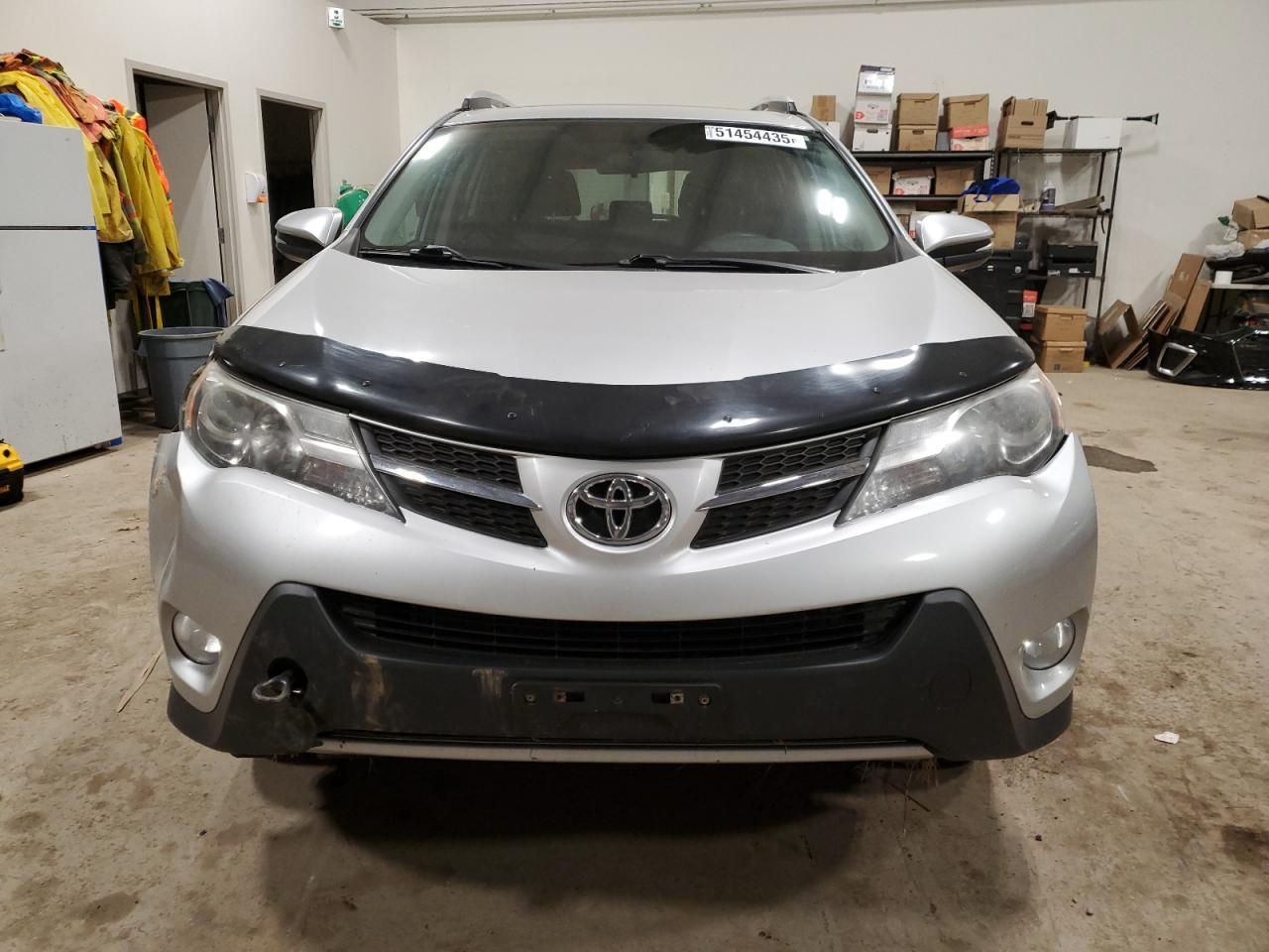 2015 TOYOTA RAV4 XLE - Фото 5
