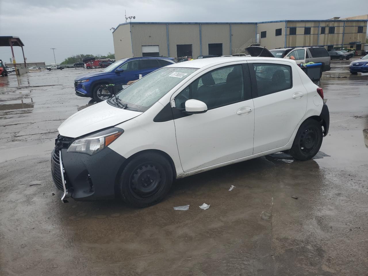 2017 TOYOTA YARIS L