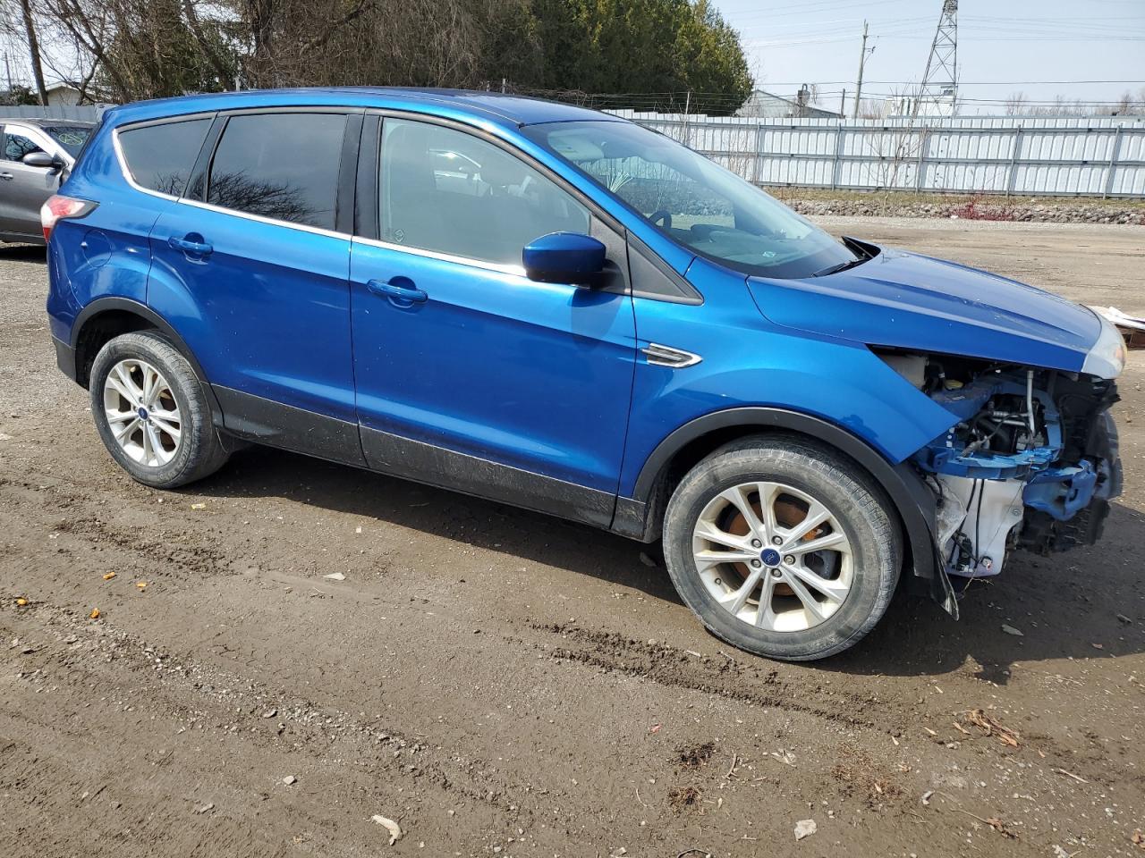 2017 FORD ESCAPE SE - Фото 4