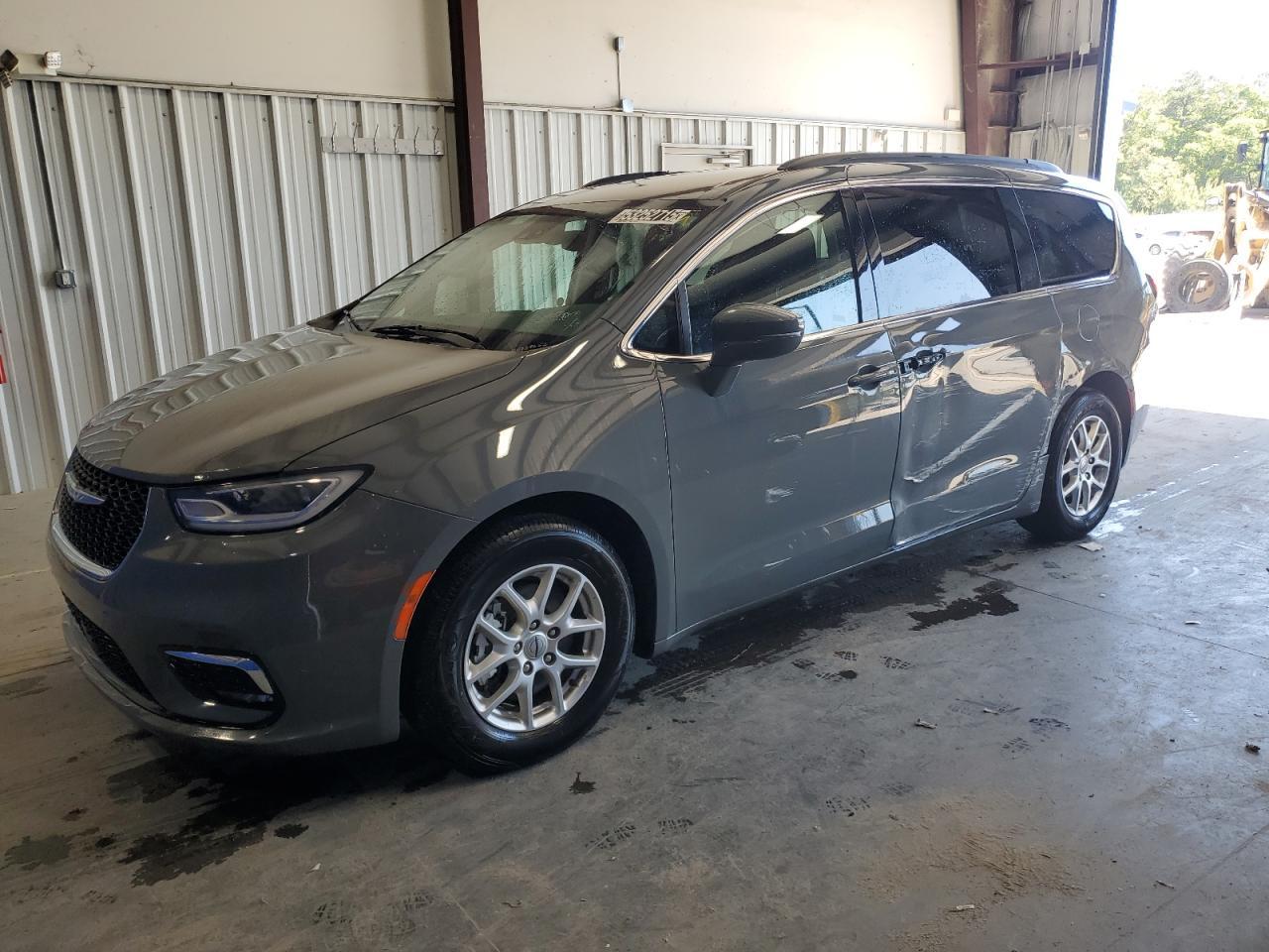 2022 CHRYSLER PACIFICA T