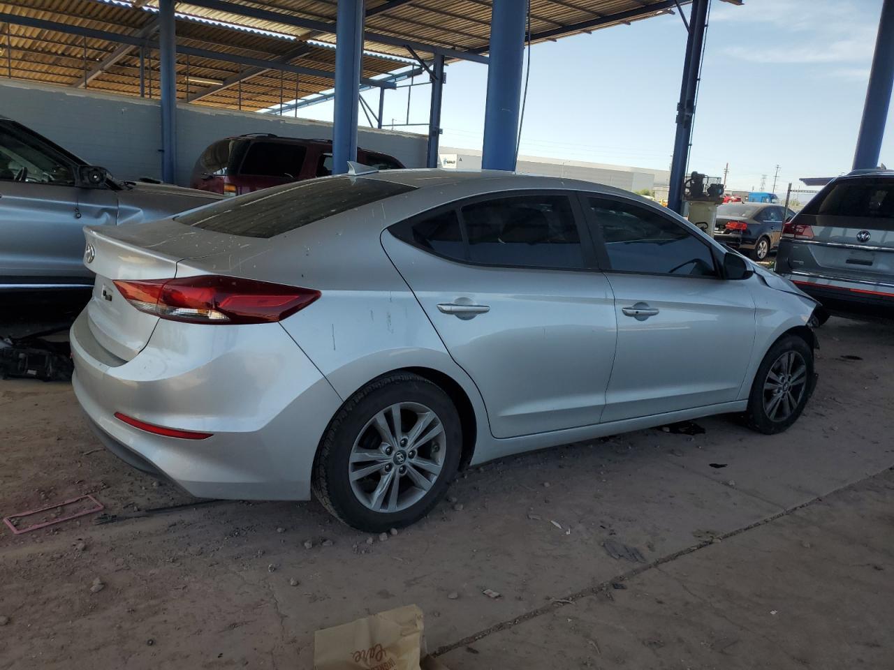 2017 HYUNDAI ELANTRA SE - Фото 3