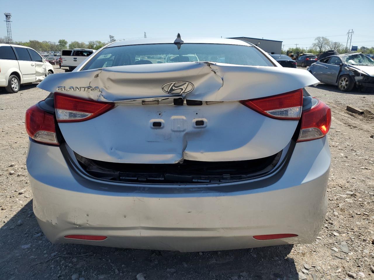 2013 HYUNDAI ELANTRA GL - Image 6