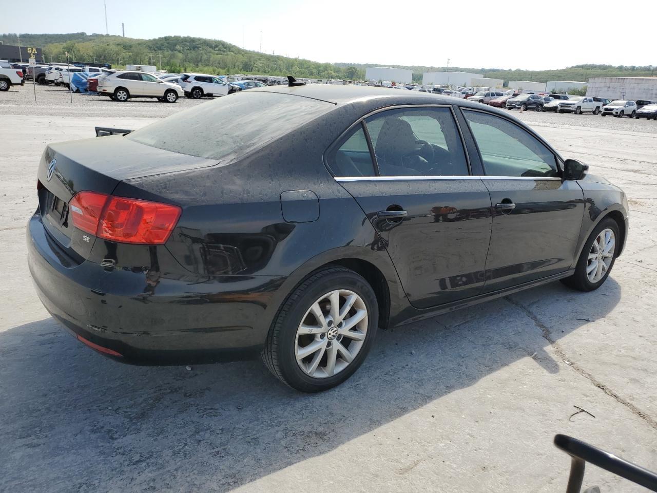 2014 VOLKSWAGEN JETTA SE - Image 3