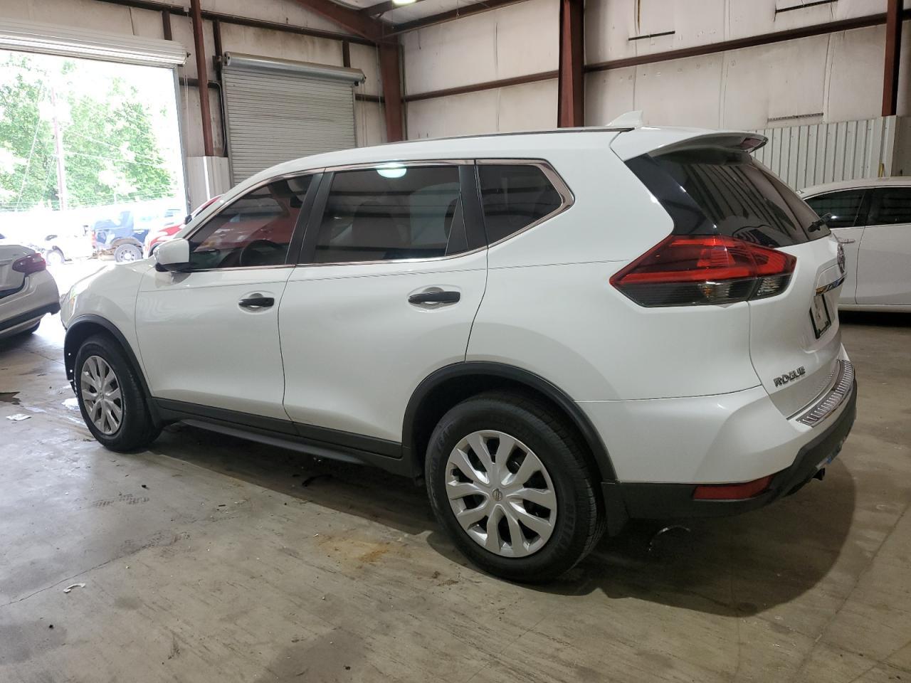 2018 NISSAN ROGUE S - Фото 2