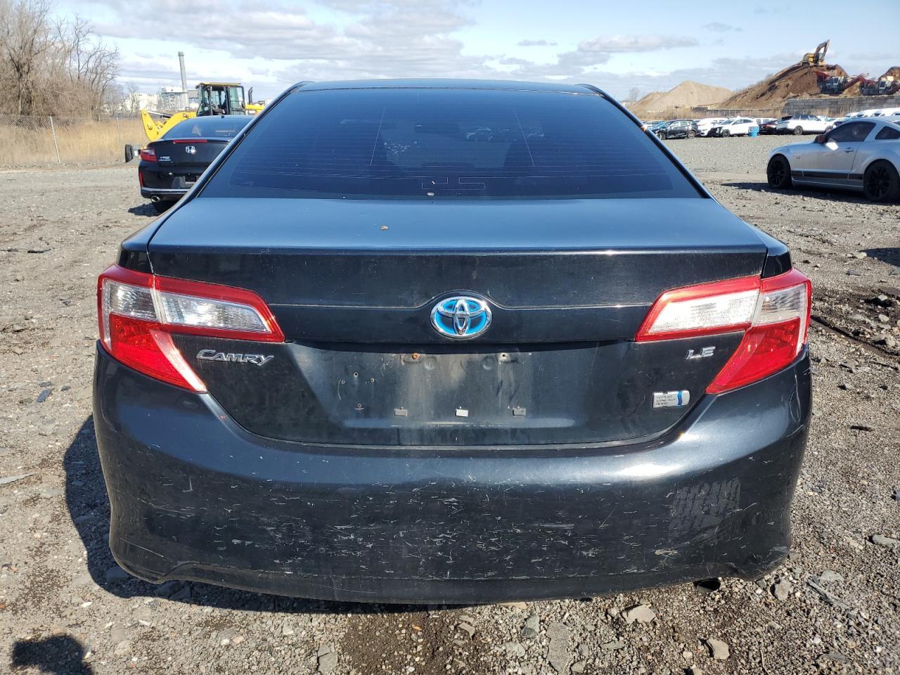 2012 TOYOTA CAMRY HYBR - Image 6