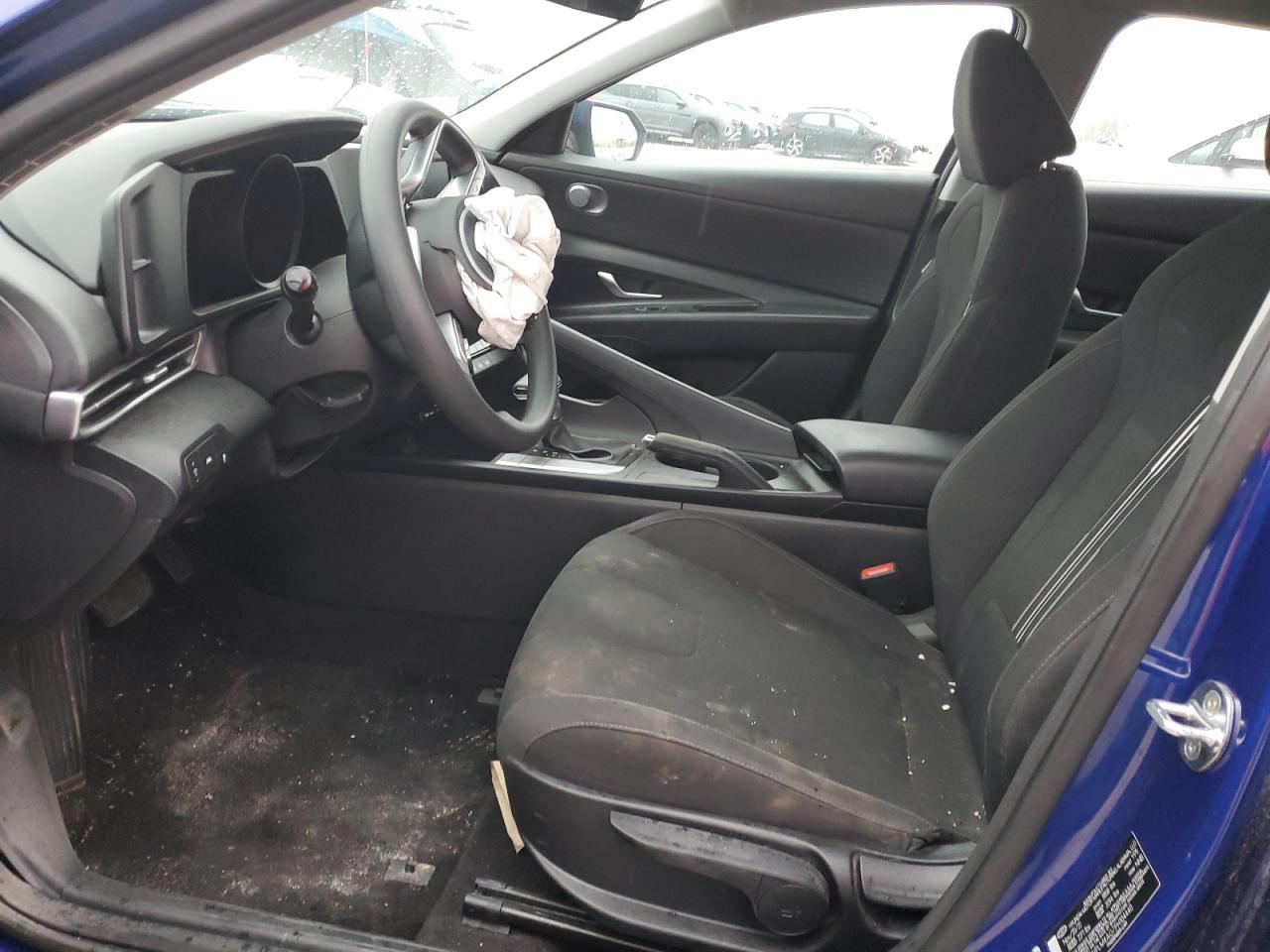 2023 HYUNDAI ELANTRA SE - Image 7