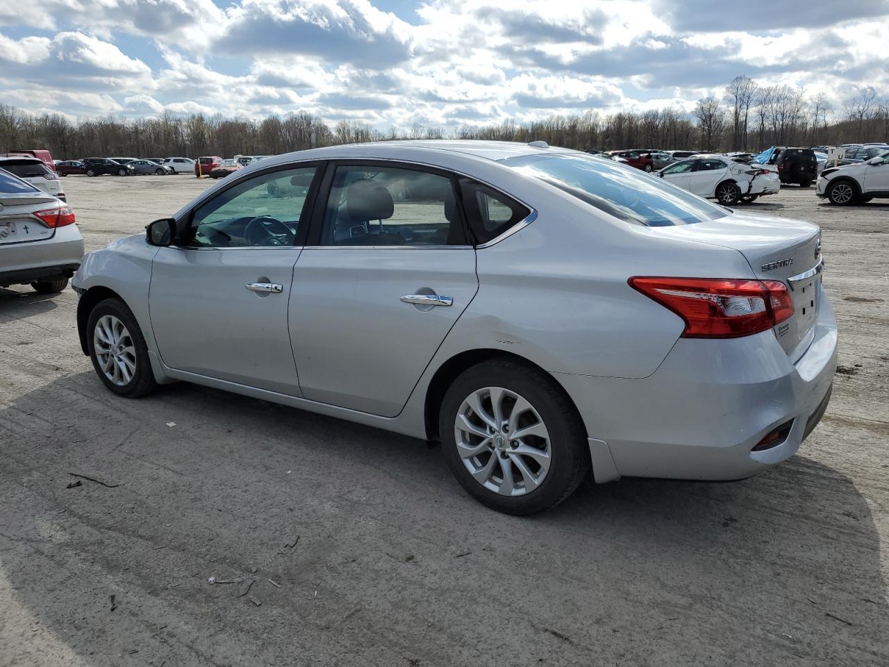 2017 NISSAN SENTRA S - Фото 2