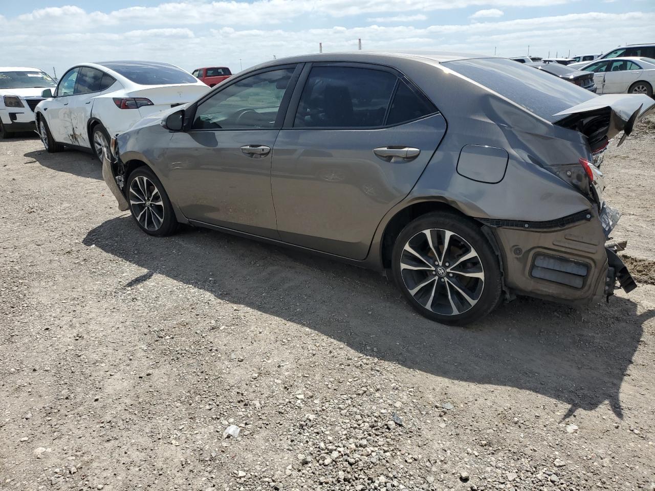 2018 TOYOTA COROLLA L - Image 2