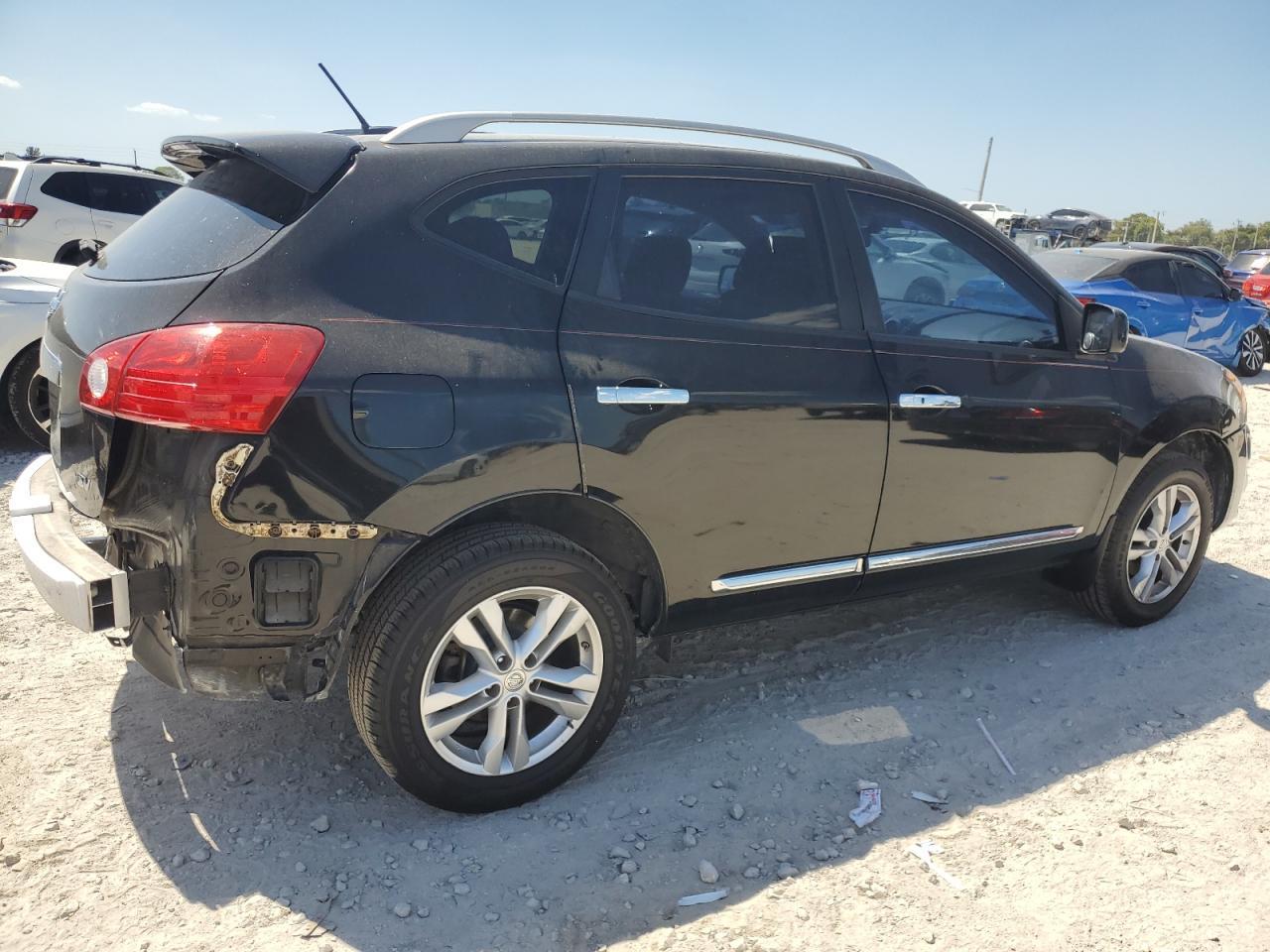 2013 NISSAN ROGUE S - Фото 3