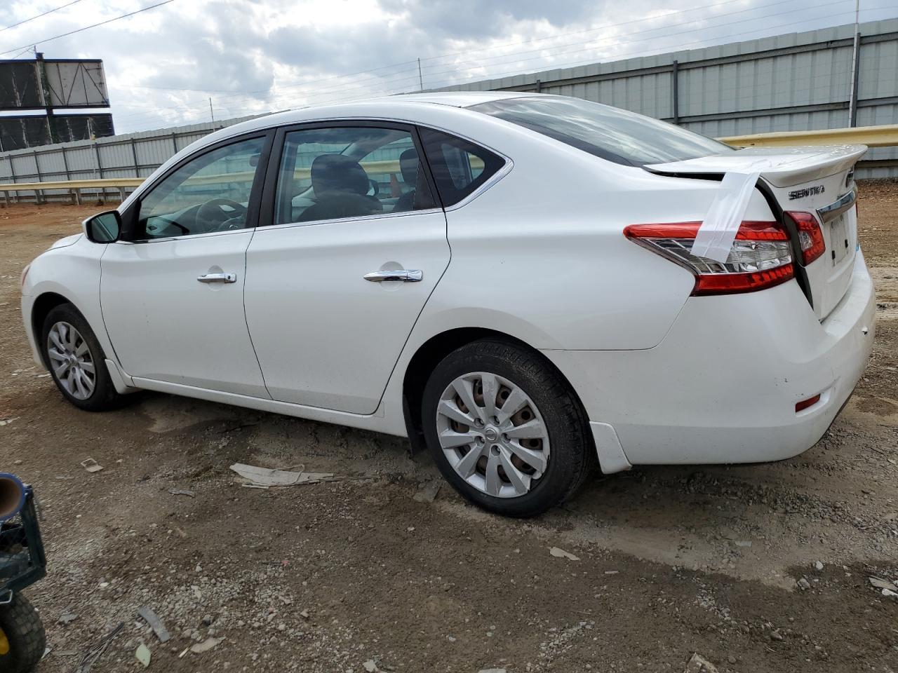 2013 NISSAN SENTRA S - Фото 2