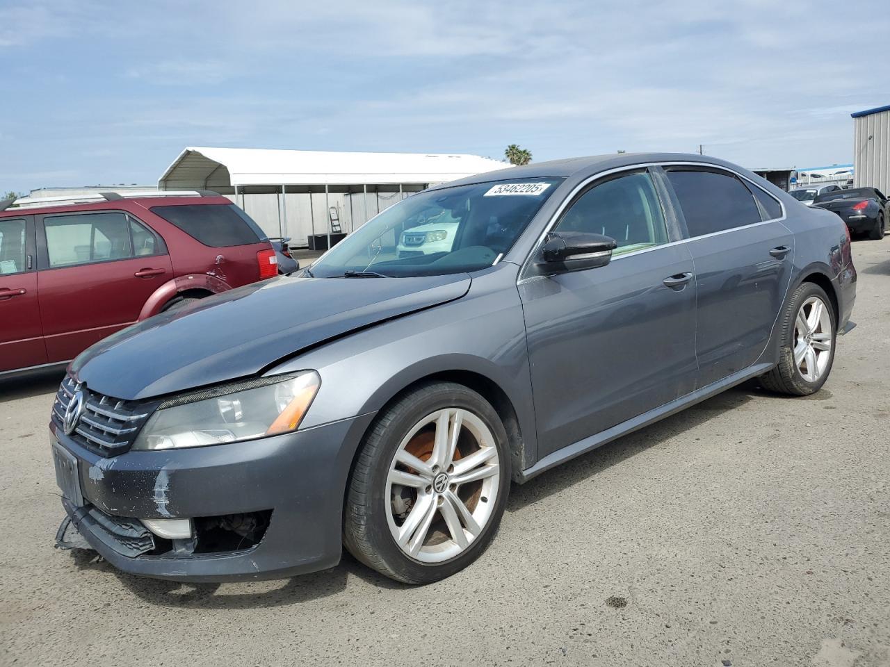 2013 VOLKSWAGEN PASSAT SE