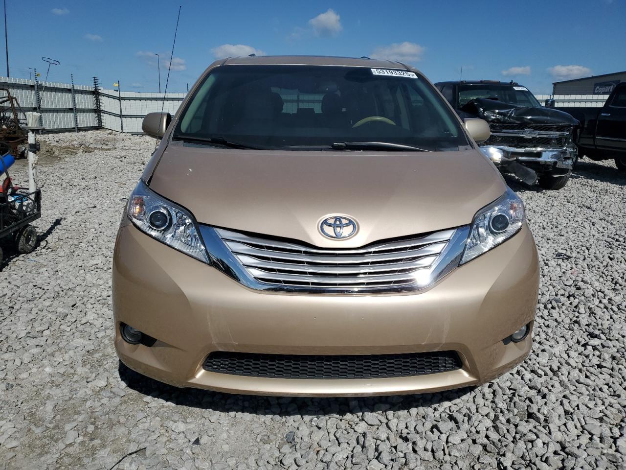 2011 TOYOTA SIENNA XLE - Фото 5