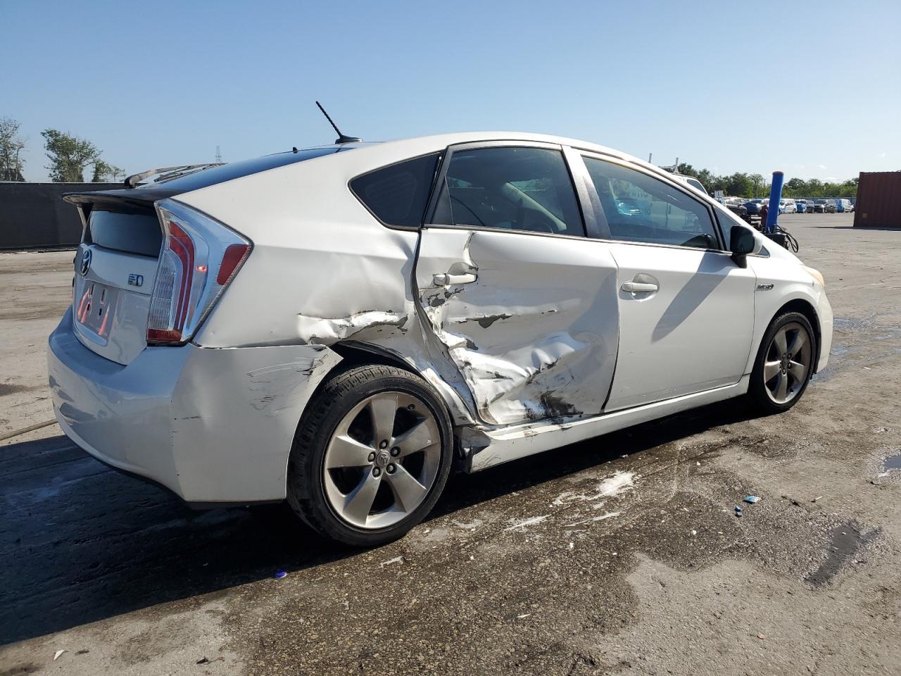 2013 TOYOTA PRIUS - Фото 3
