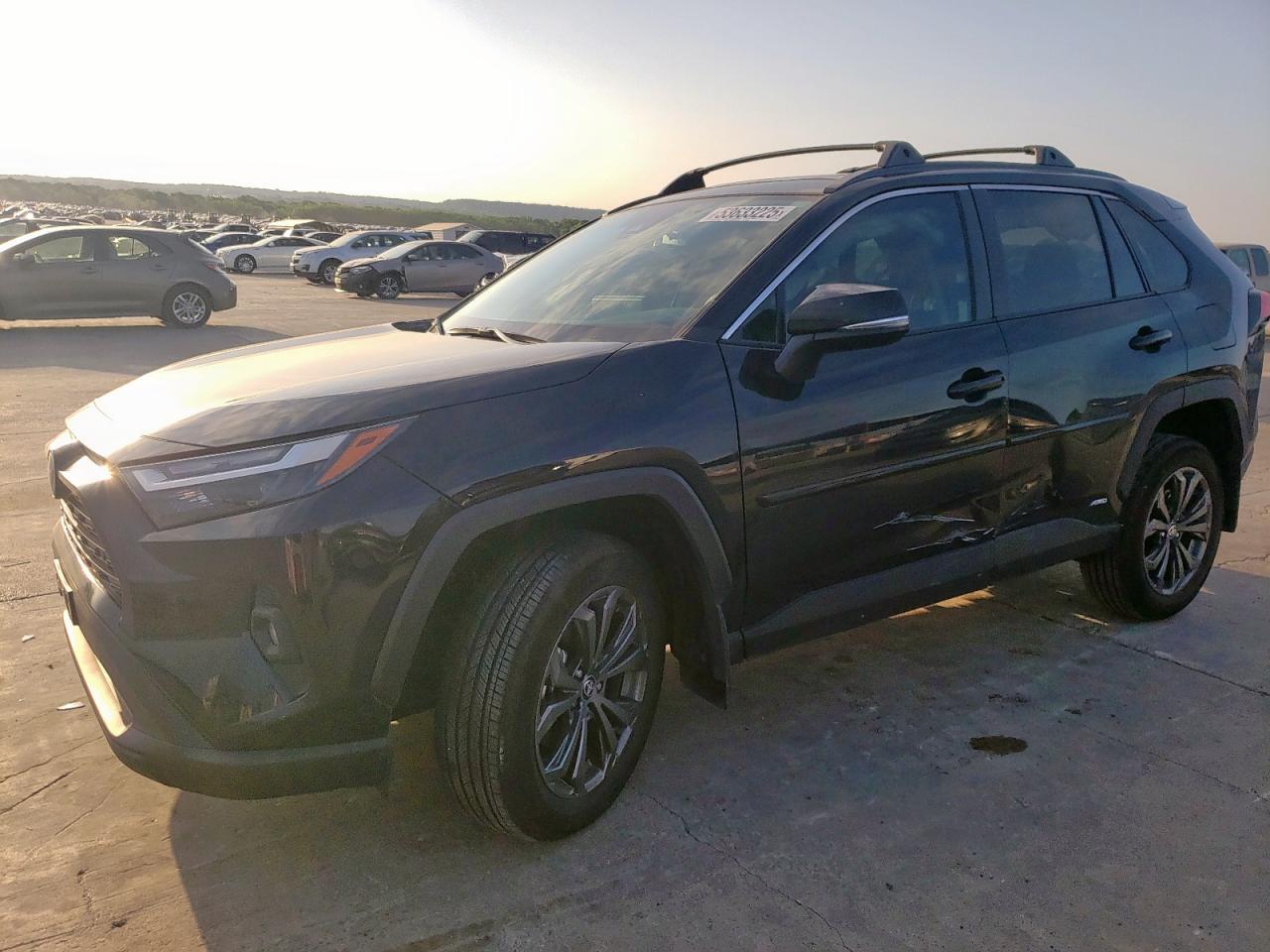 2024 TOYOTA RAV4 XLE P
