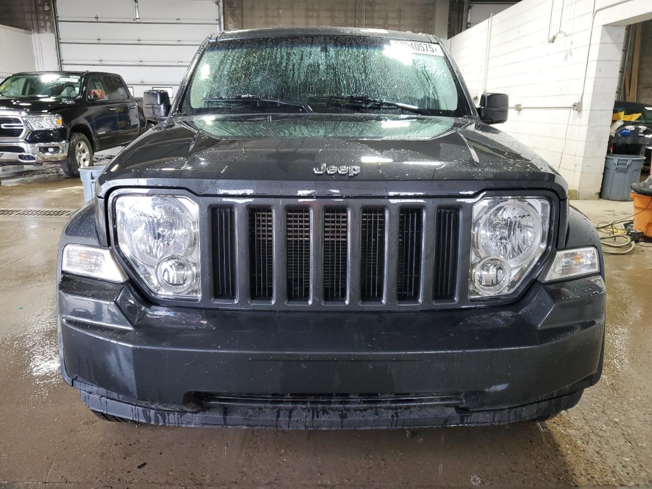 2010 JEEP LIBERTY SP - Фото 5