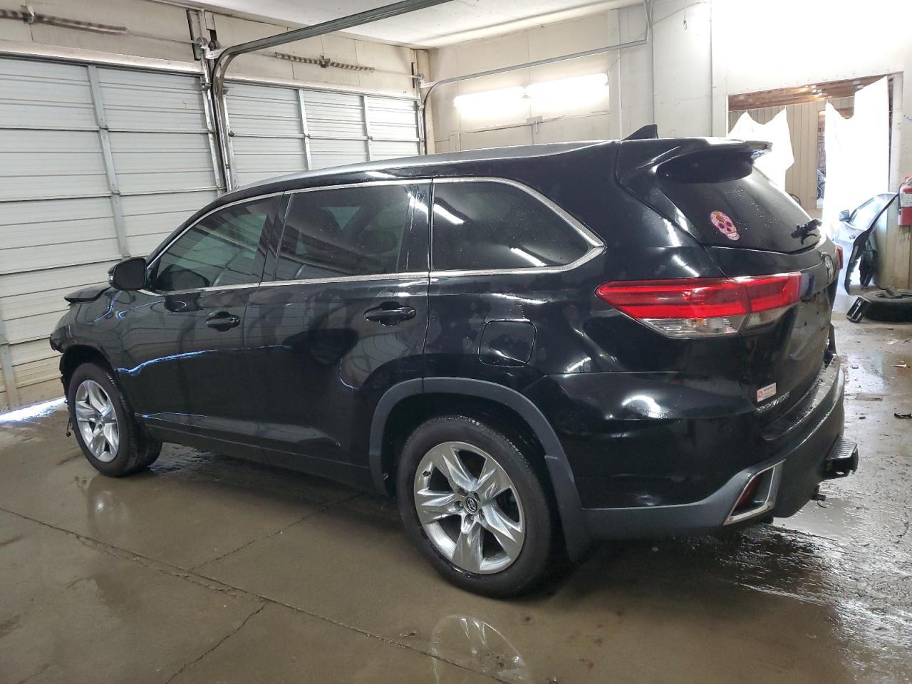 2018 TOYOTA HIGHLANDER - Image 2