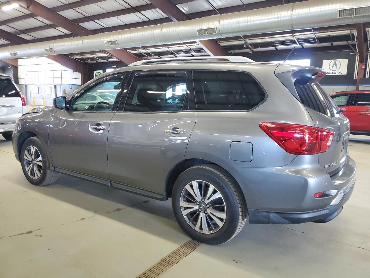 2017 NISSAN PATHFINDER - Фото 2