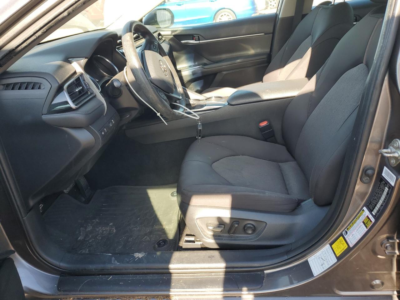 2020 TOYOTA CAMRY LE - Image 7