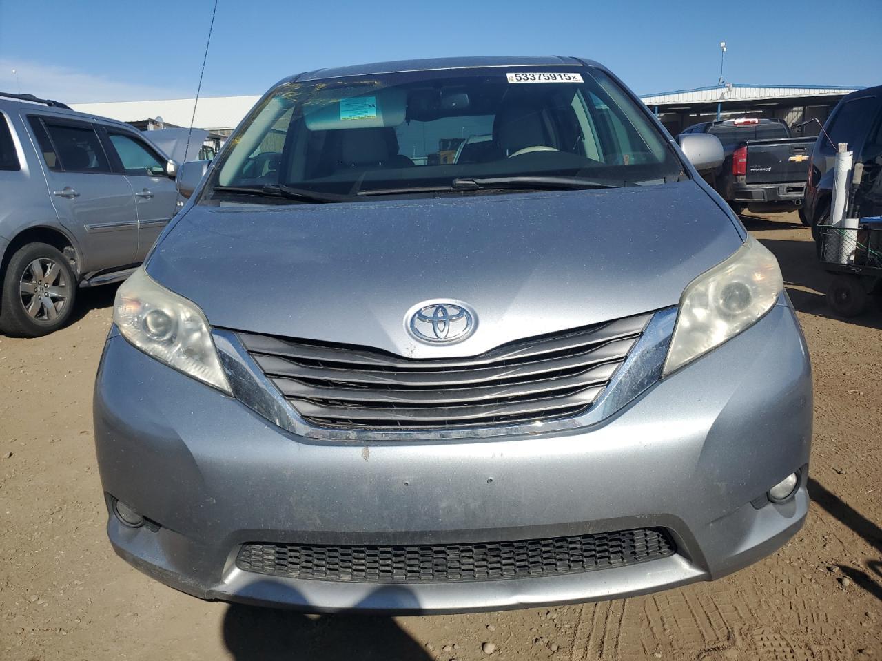 2011 TOYOTA SIENNA XLE - Фото 5