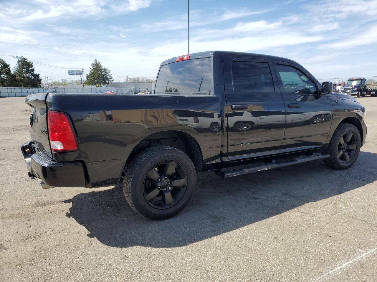 2017 RAM 1500 ST - Image 3