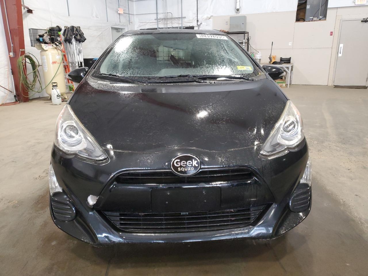 2016 TOYOTA PRIUS C - Image 5