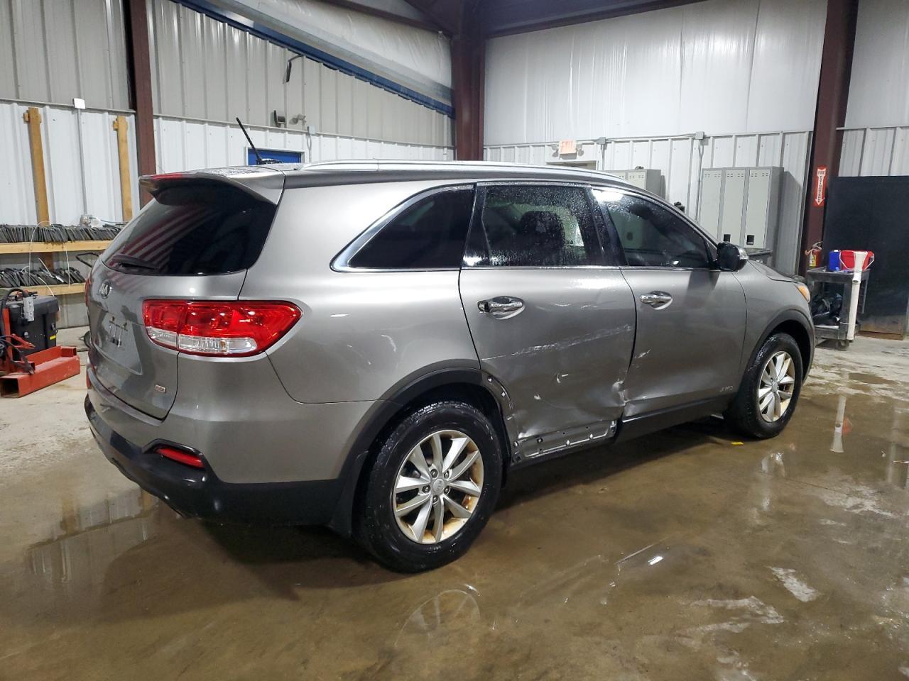 2016 KIA SORENTO LX - Image 3