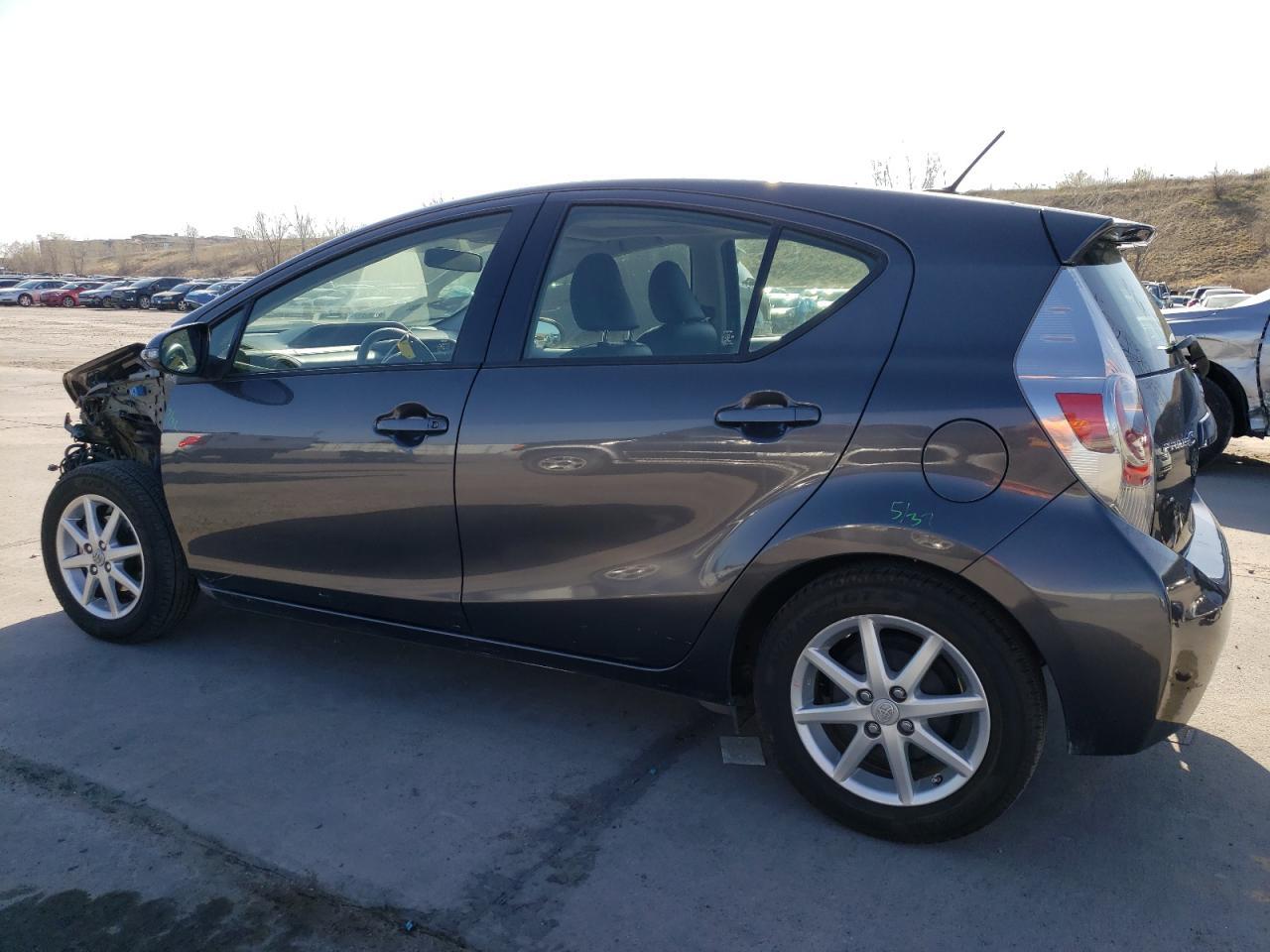 2013 TOYOTA PRIUS C - Фото 2