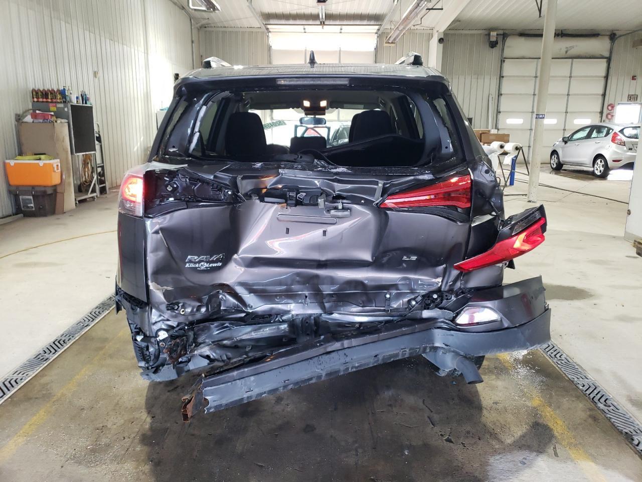 2016 TOYOTA RAV4 LE - Image 6