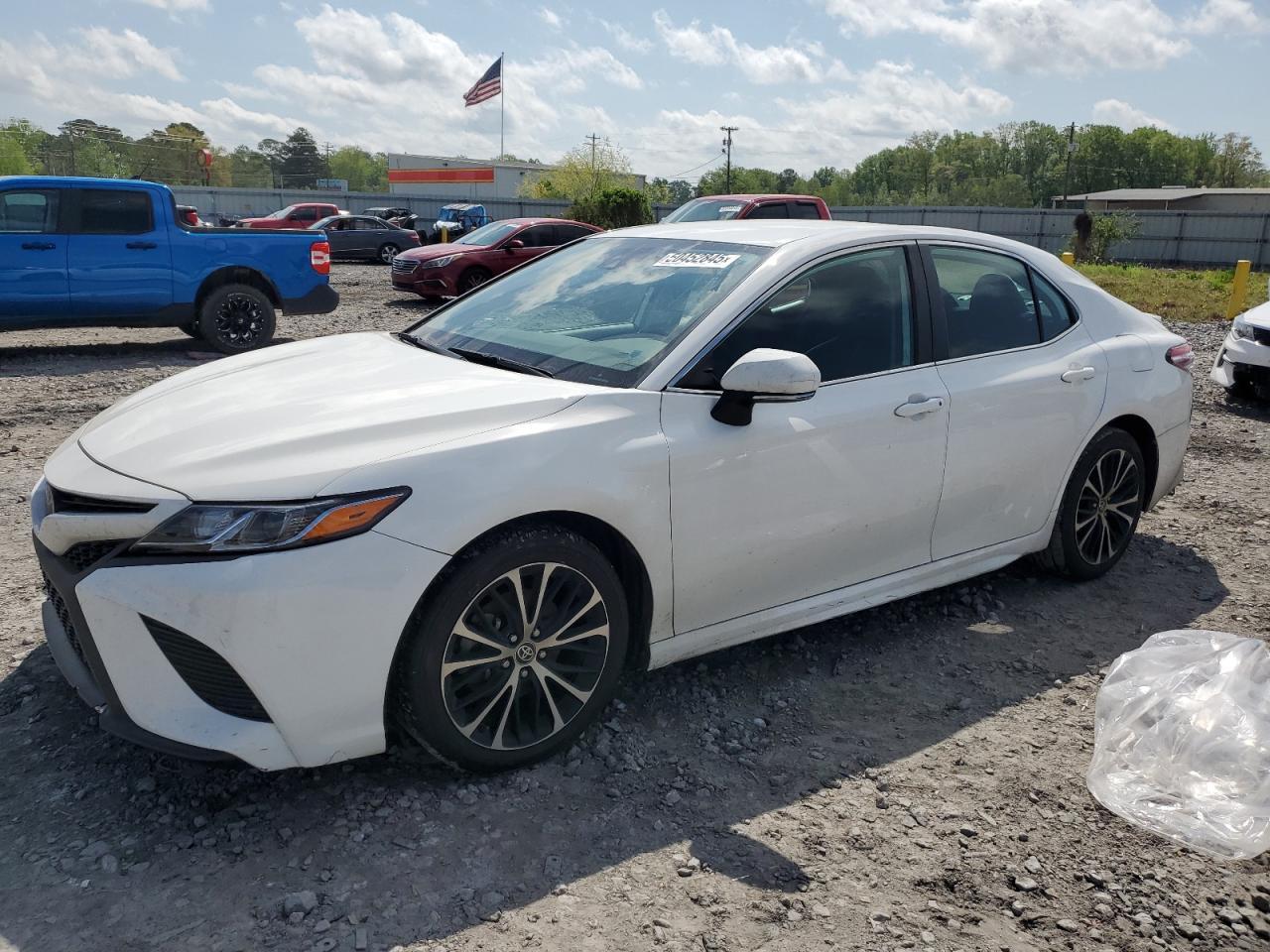 2020 TOYOTA CAMRY SE