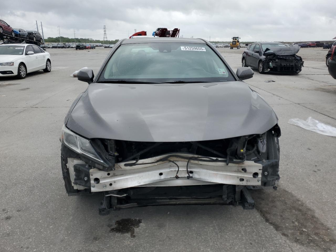 2020 TOYOTA CAMRY SE - Фото 5