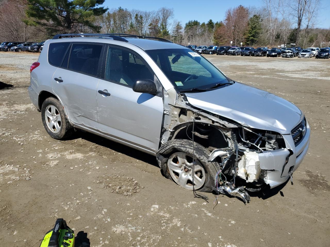 2011 TOYOTA RAV4 - Image 4