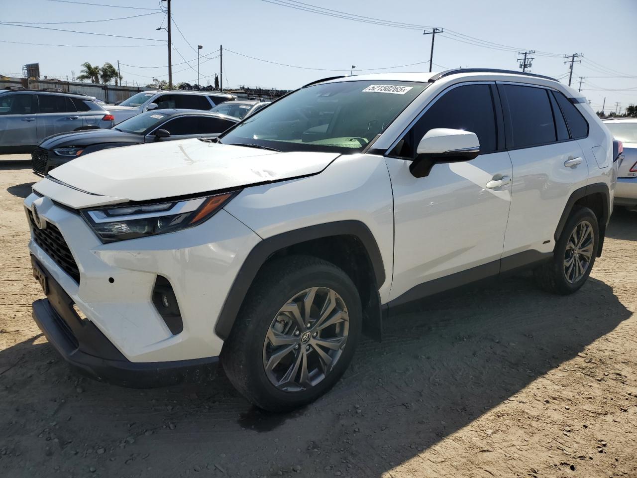 2022 TOYOTA RAV4 XLE P